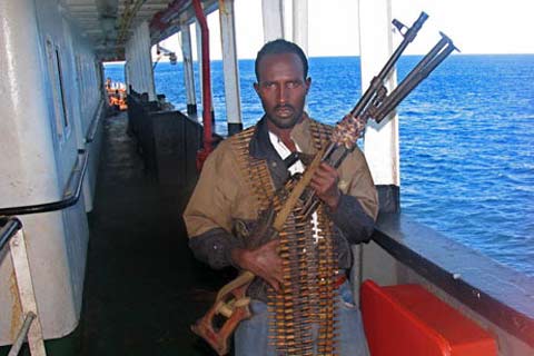 http://www.proximosestrenos.com.ar/wp-content/uploads/2008/10/piratas-somalies.jpg